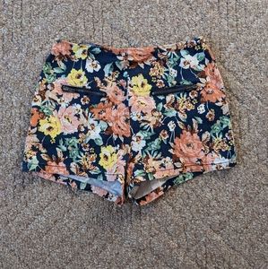 Medium Floral High Waisted Fitted Cotton Shorts